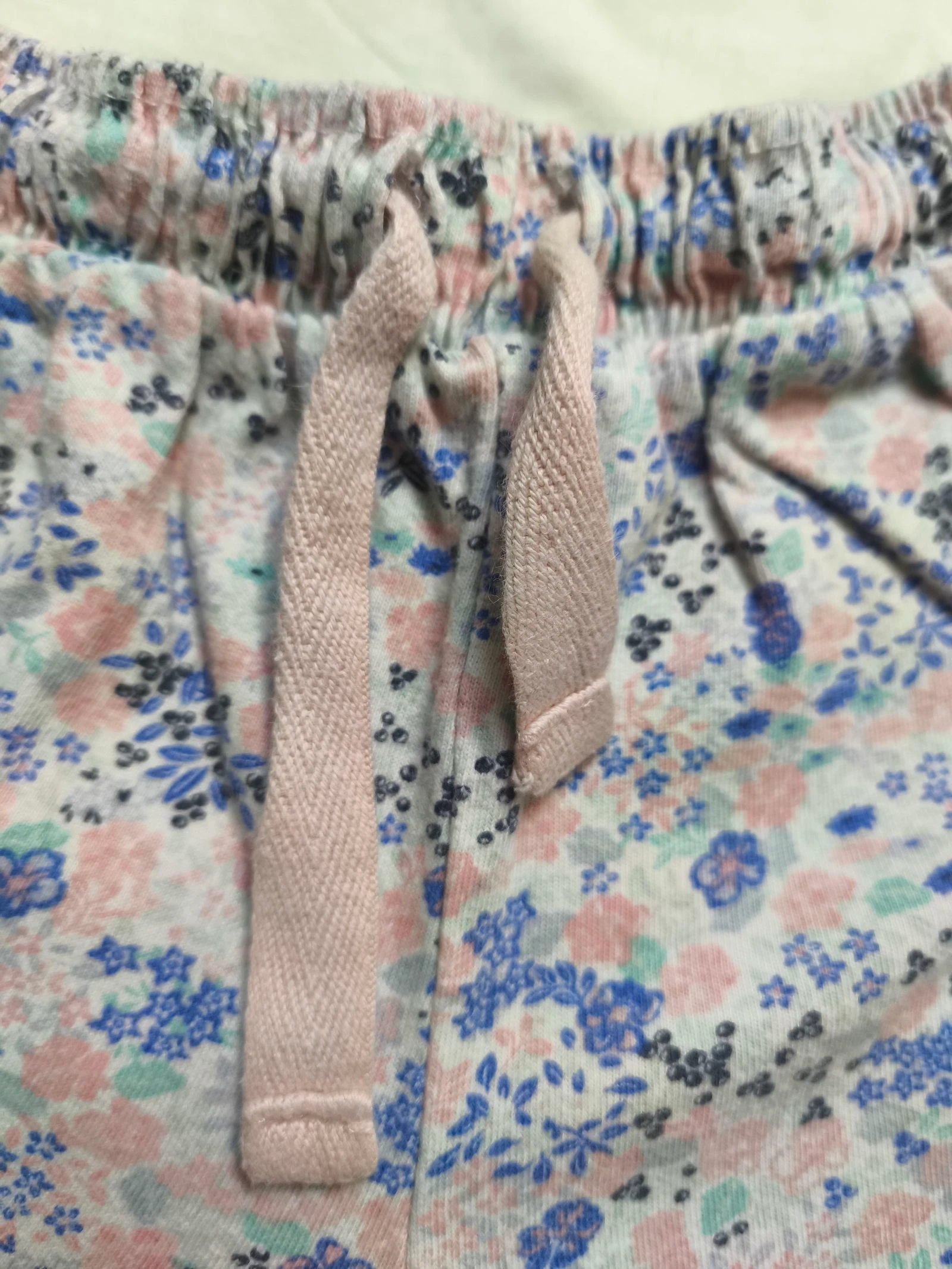 Lote de 2 shorts ligeros para niña (3 años) – photo 9